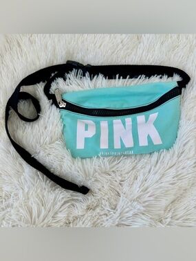 PINK Victoria’s Secret Women’s Green Fanny Pack -NEW